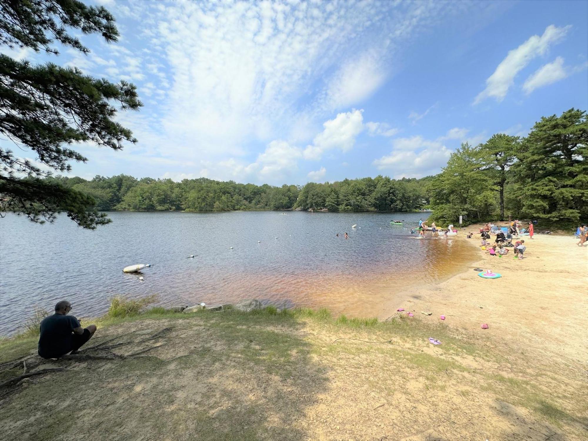Wow!! Ultimate Pocono Retreat, Hot Tub, Game Room, Deck, Lakes, Skiing, Pools Long Pond Екстер'єр фото