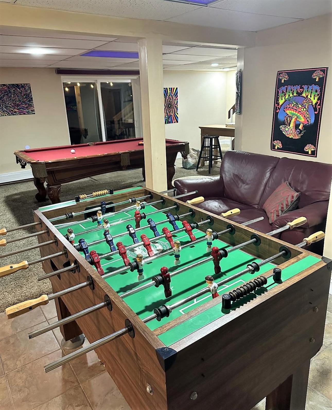 Wow!! Ultimate Pocono Retreat, Hot Tub, Game Room, Deck, Lakes, Skiing, Pools Long Pond Екстер'єр фото